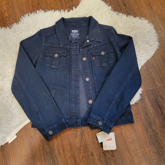 NWT Girls Dark Wash Levi's Denim Jean Jacket - Picture 1 of 2
